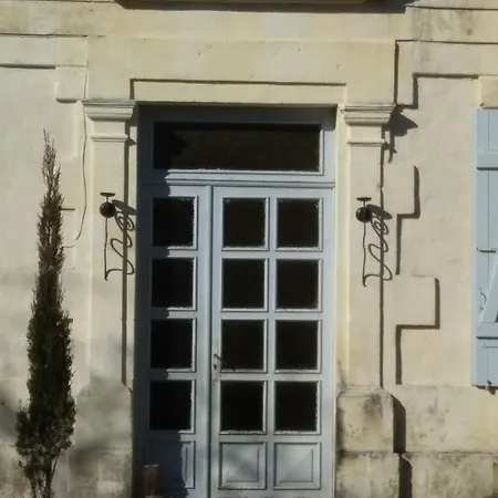 住宿加早餐酒店 La Cigale Charentaise *
